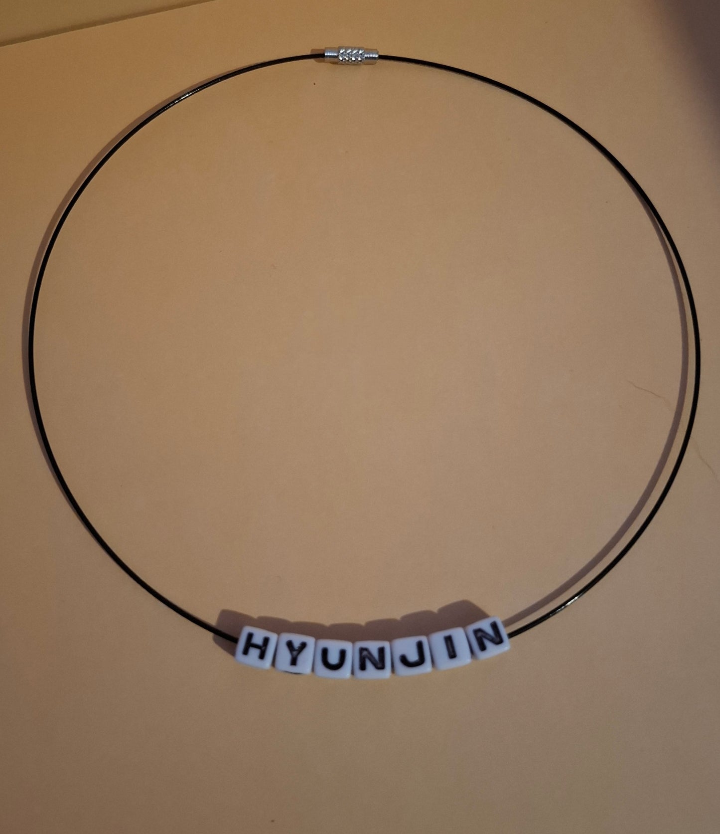 Collier ras de cou